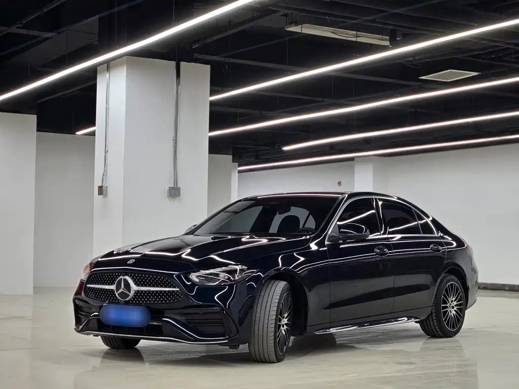 Mercedes-Benz C-Class — фото 1