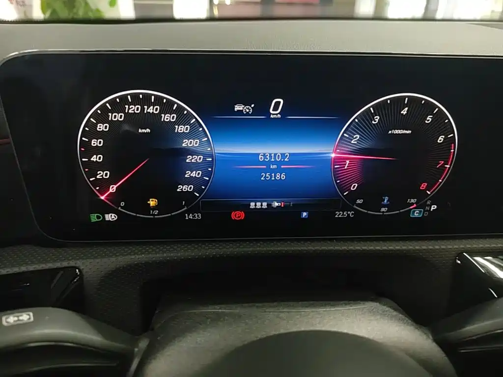 Mercedes-Benz CLA (Import) — фото 11