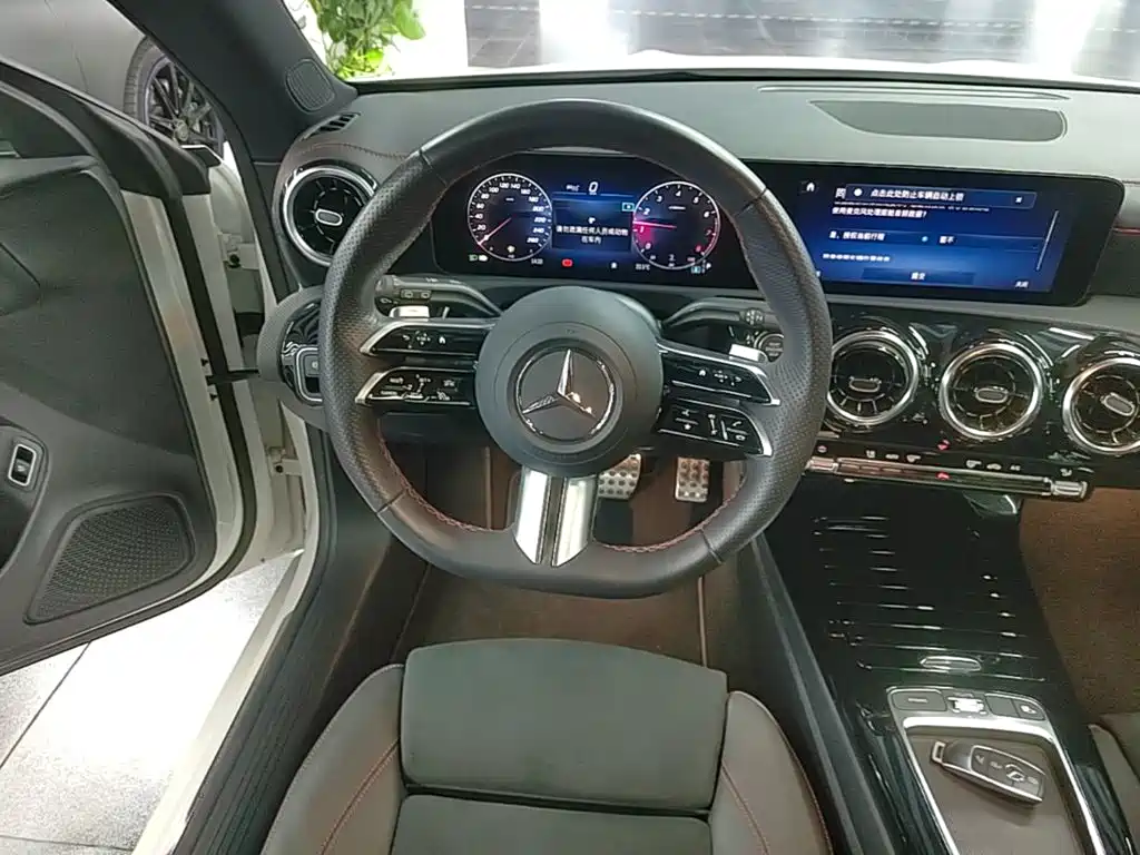 Mercedes-Benz CLA (Import) — фото 10