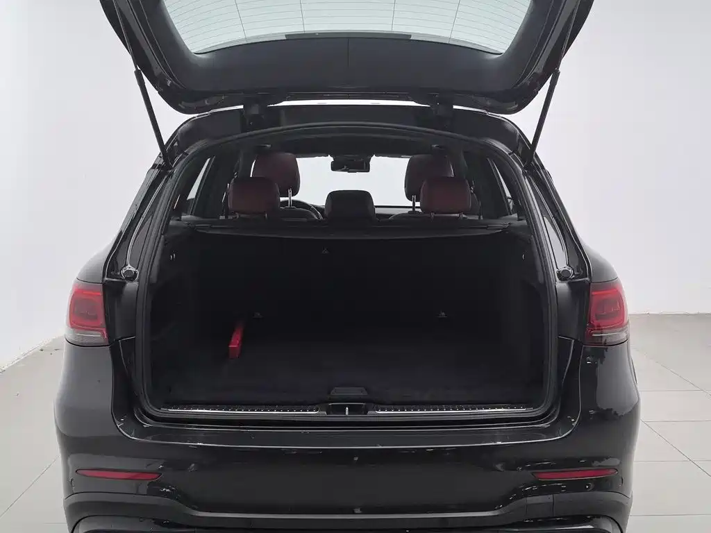 Mercedes-Benz GLC AMG — фото 16