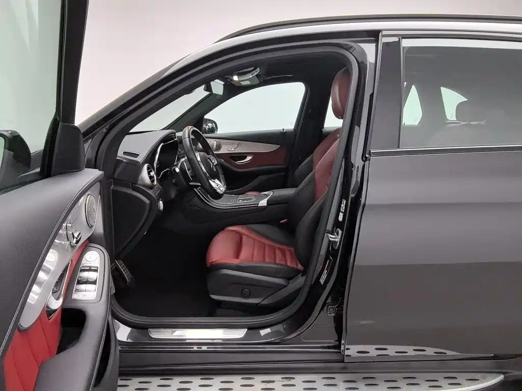 Mercedes-Benz GLC AMG — фото 10