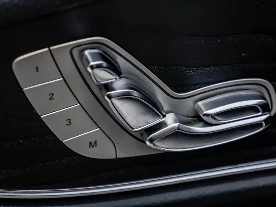 Mercedes-Benz E-Class (Import) — фото 13
