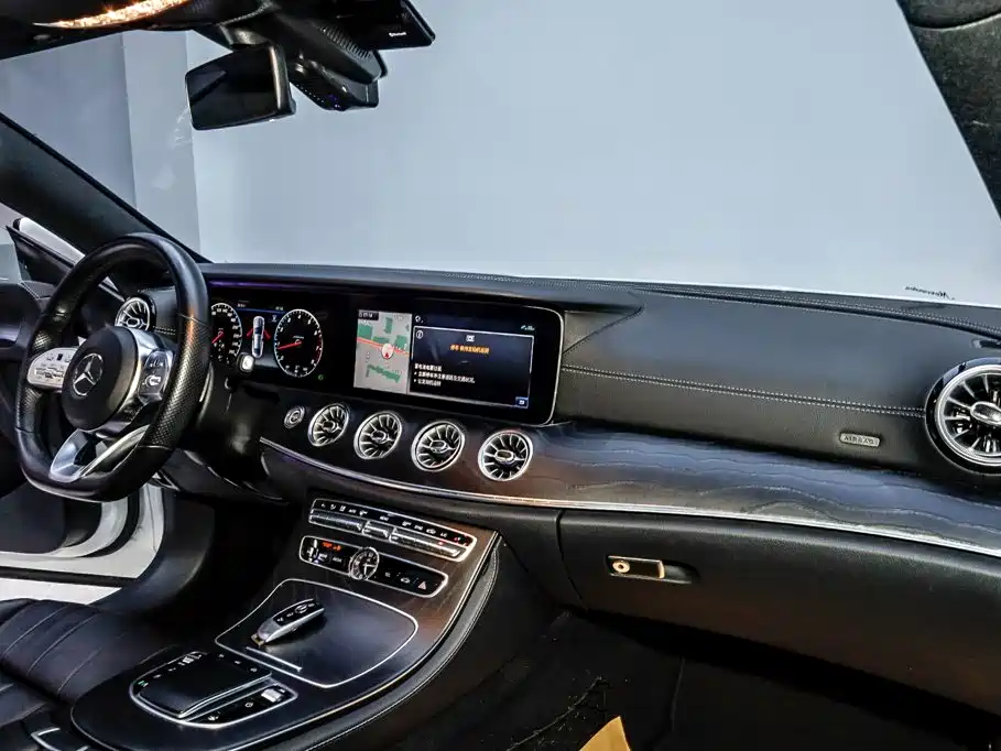 Mercedes-Benz E-Class (Import) — фото 26