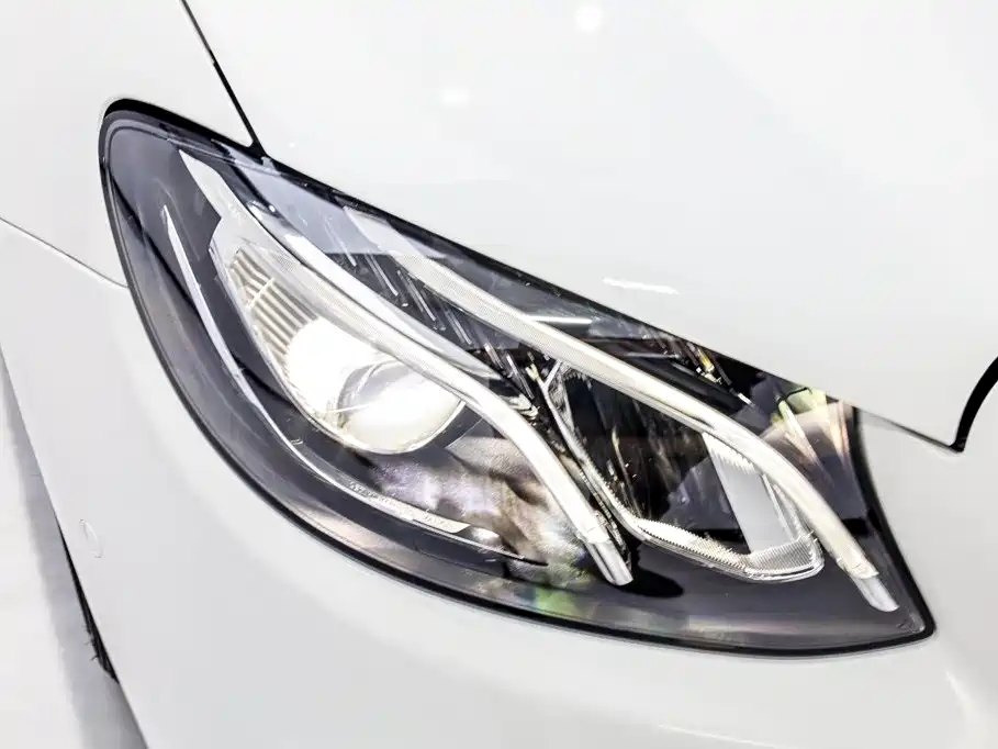 Mercedes-Benz E-Class (Import) — фото 30