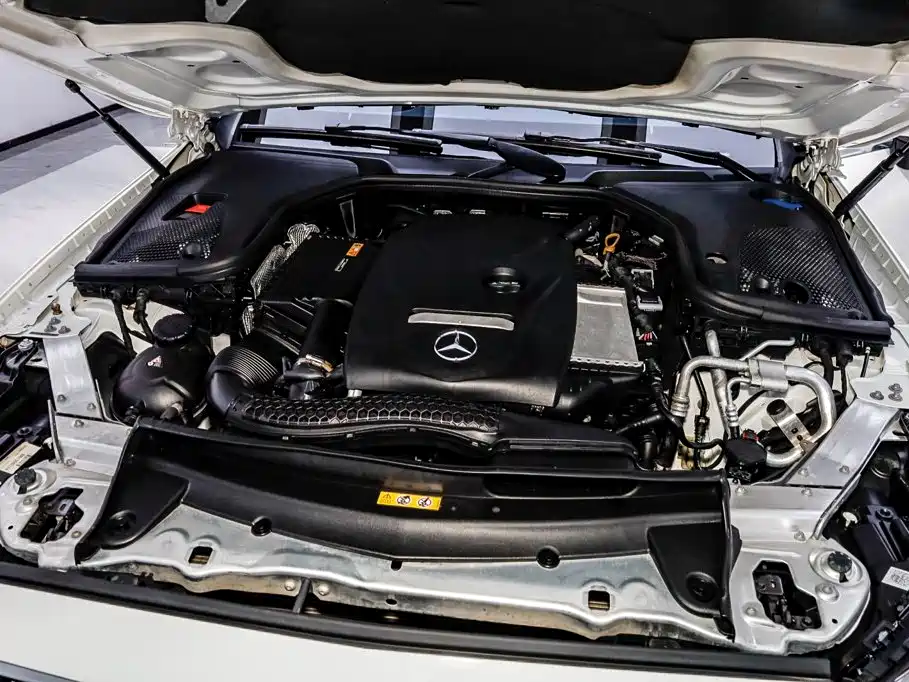 Mercedes-Benz E-Class (Import) — фото 32