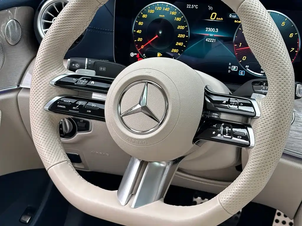 Mercedes-Benz E-Class (Import) — фото 18