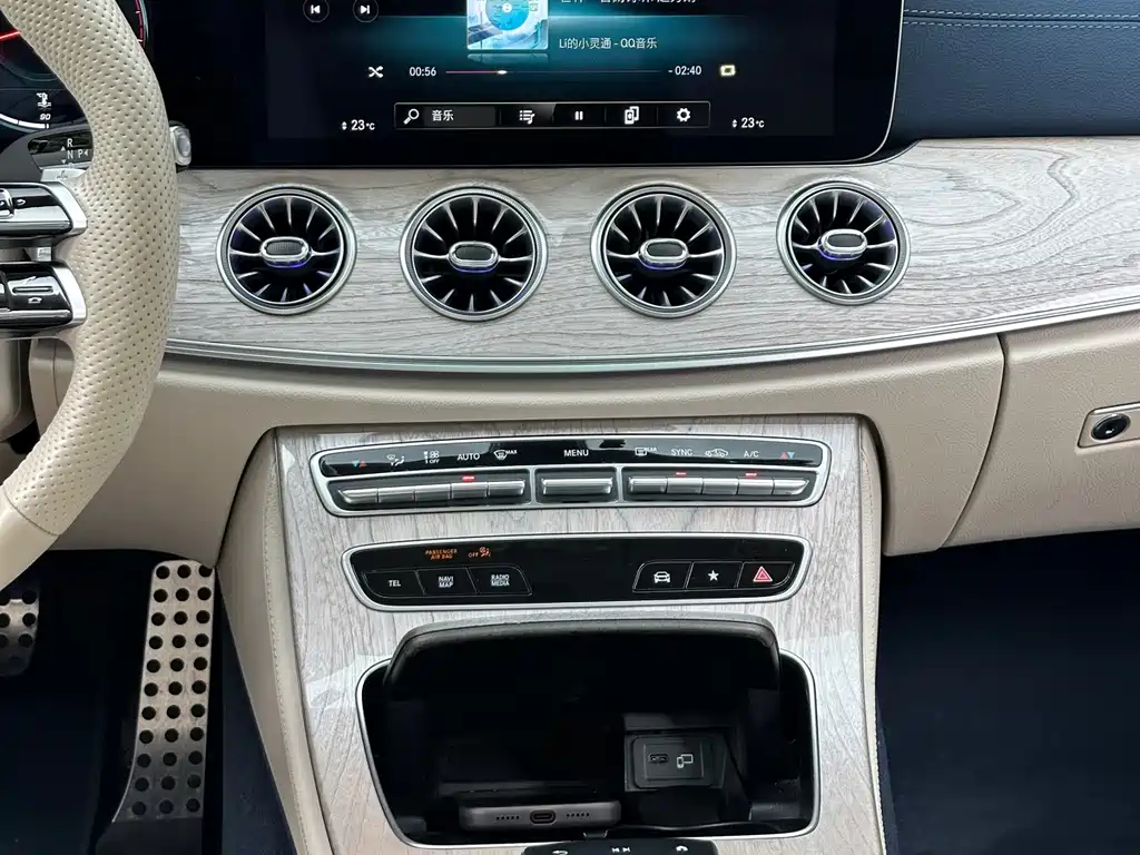 Mercedes-Benz E-Class (Import) — фото 19