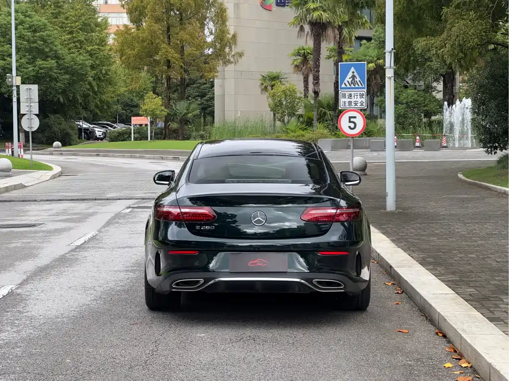 Mercedes-Benz E-Class (Import) — фото 4