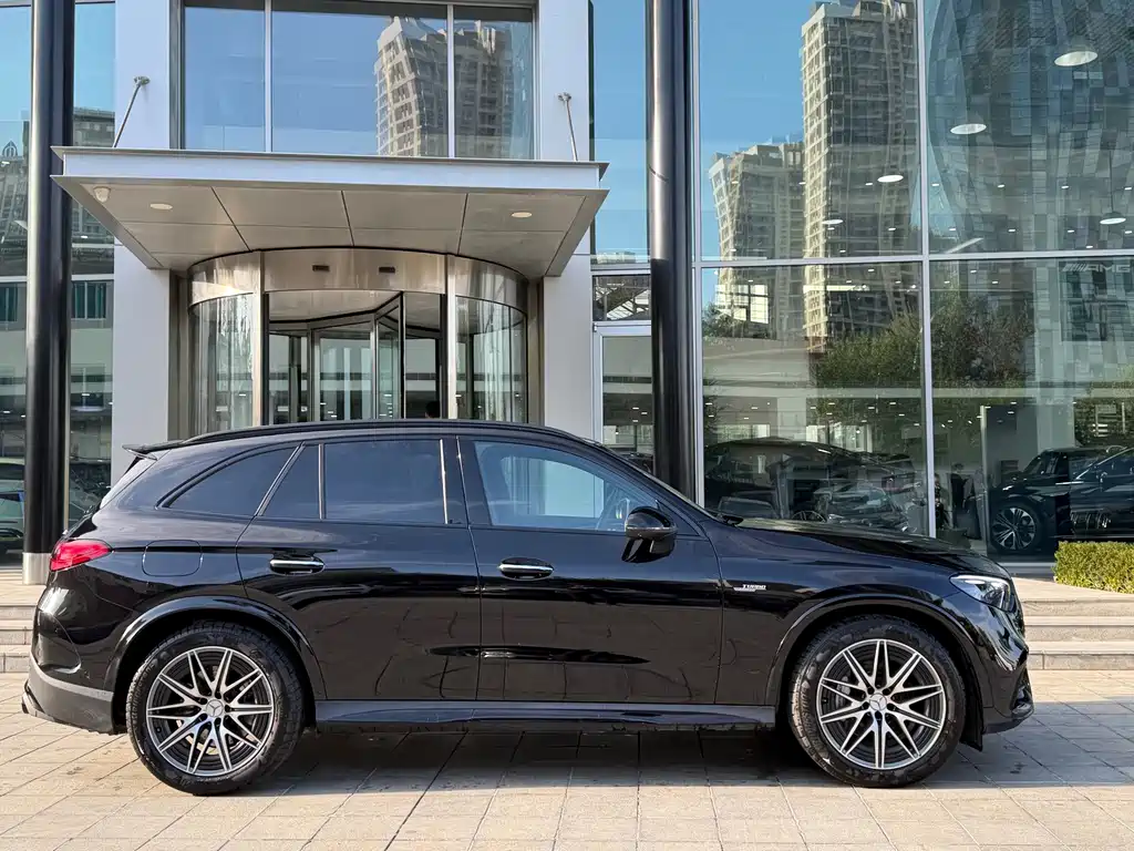 Mercedes-Benz GLC AMG — фото 13