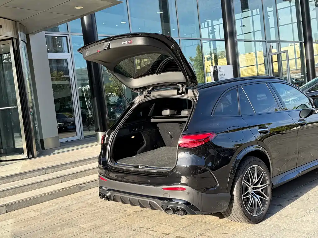Mercedes-Benz GLC AMG — фото 22