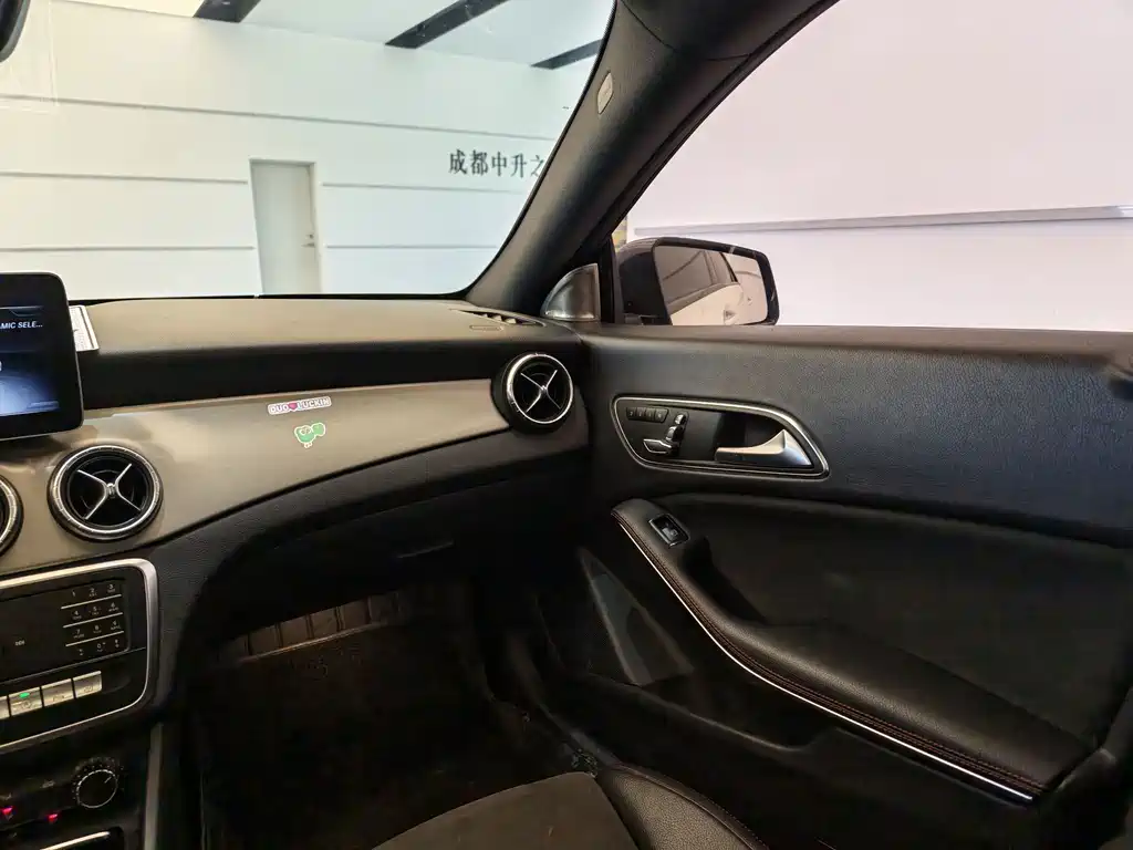 Mercedes-Benz CLA (Import) — фото 9