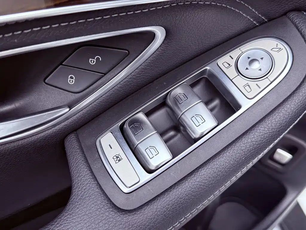 Mercedes-Benz GLC — фото 23