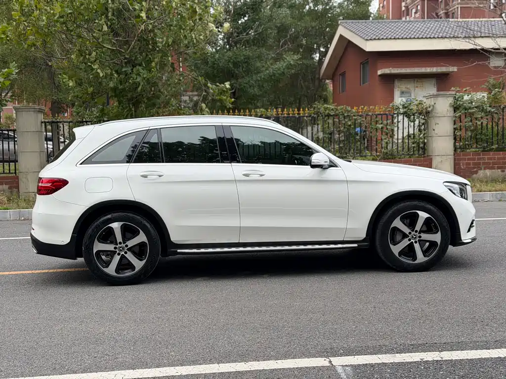 Mercedes-Benz GLC — фото 7