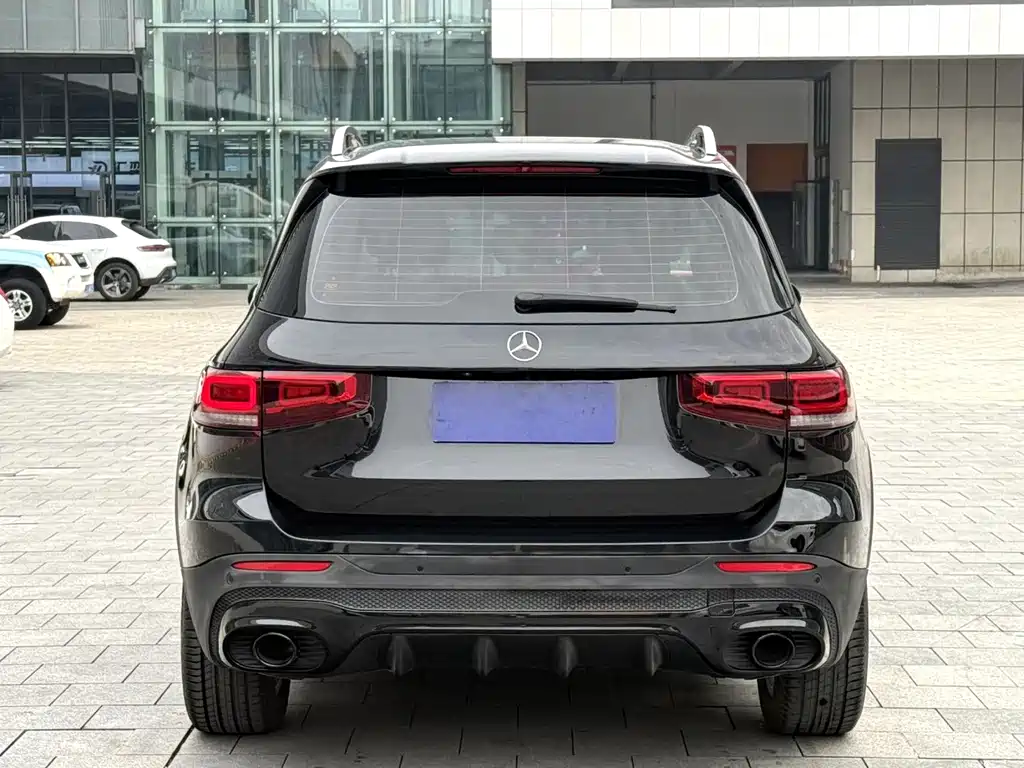 Mercedes-Benz GLB — фото 8