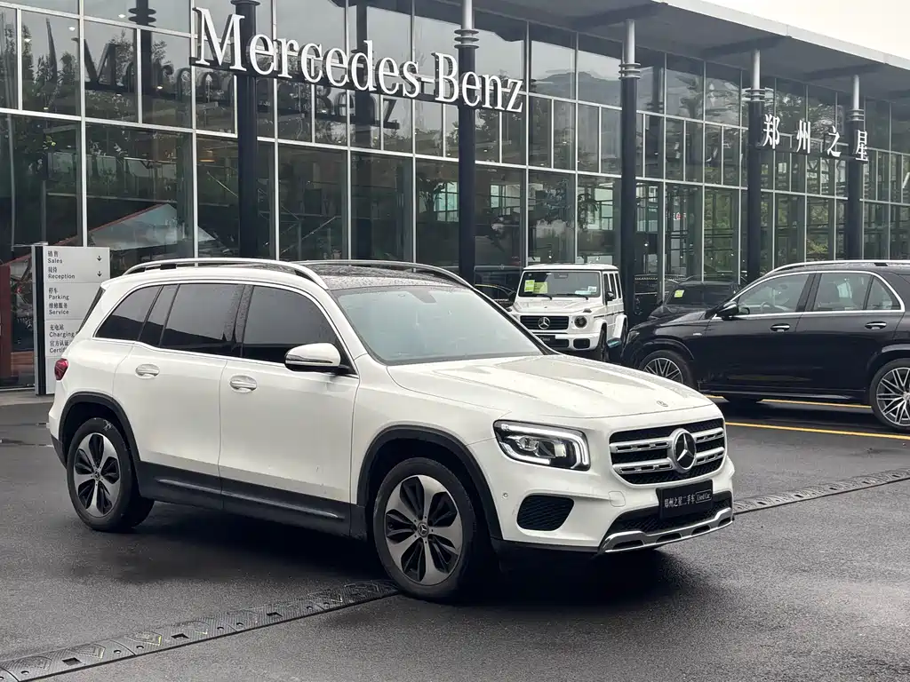 Mercedes-Benz GLB — фото 4