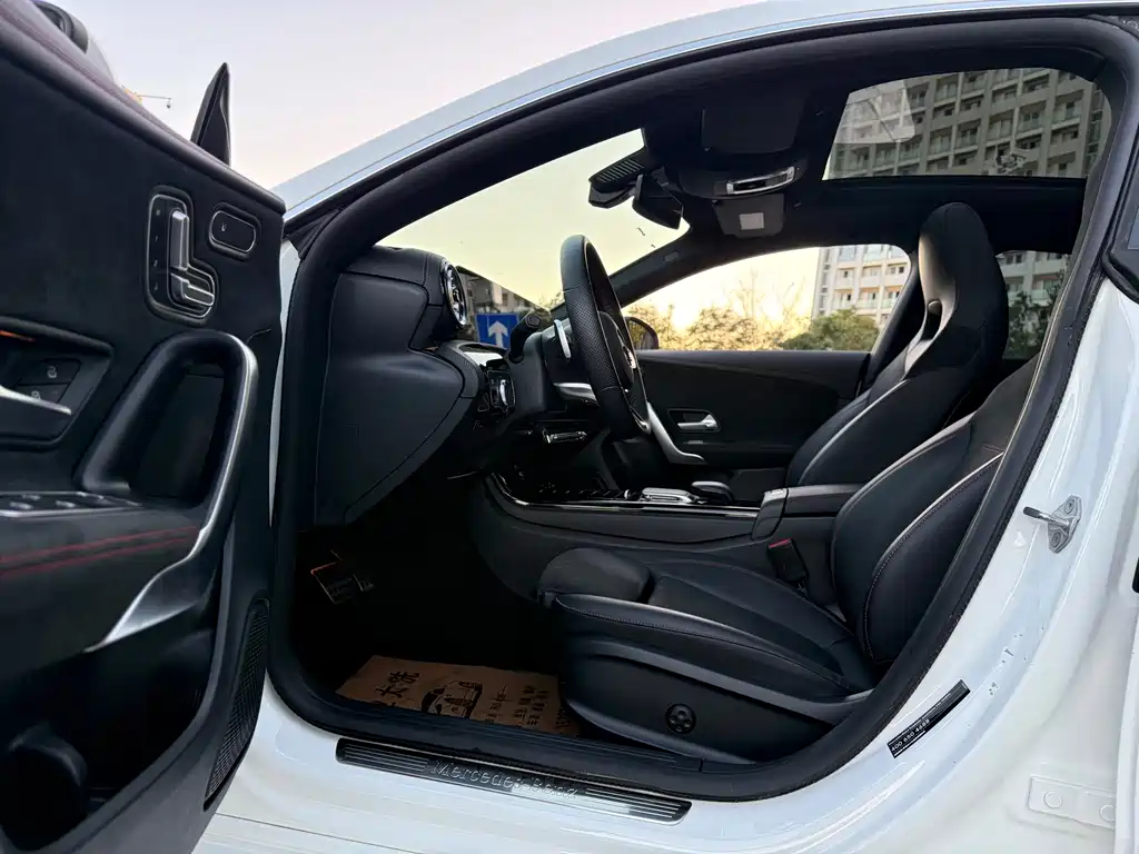 Mercedes-Benz CLA (Import) — фото 4