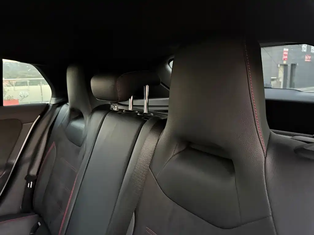Mercedes-Benz CLA (Import) — фото 34