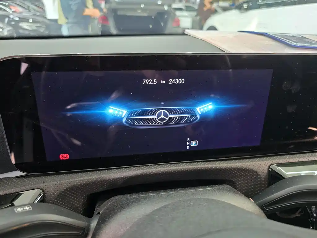 Mercedes-Benz GLA — фото 6