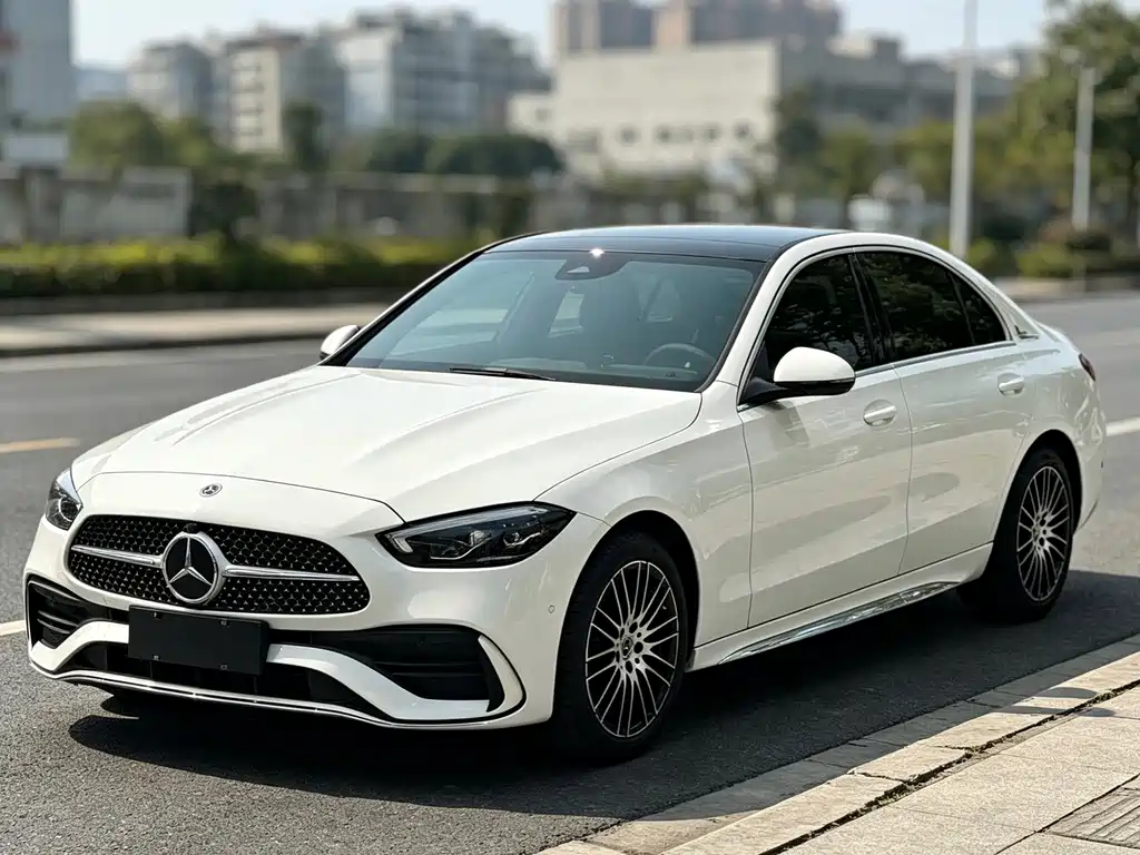 Mercedes-Benz C-Class — фото 1