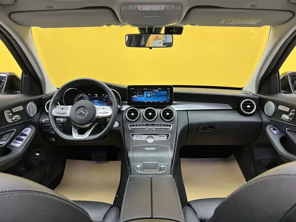 Mercedes-Benz C-Class — фото 11