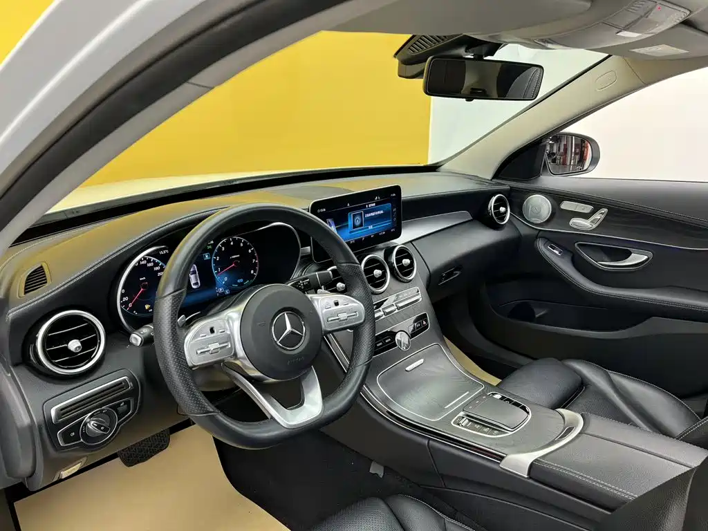 Mercedes-Benz C-Class — фото 23