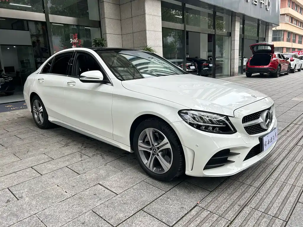 Mercedes-Benz C-Class — фото 3