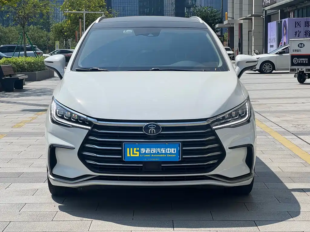 BYD MAX — фото 2