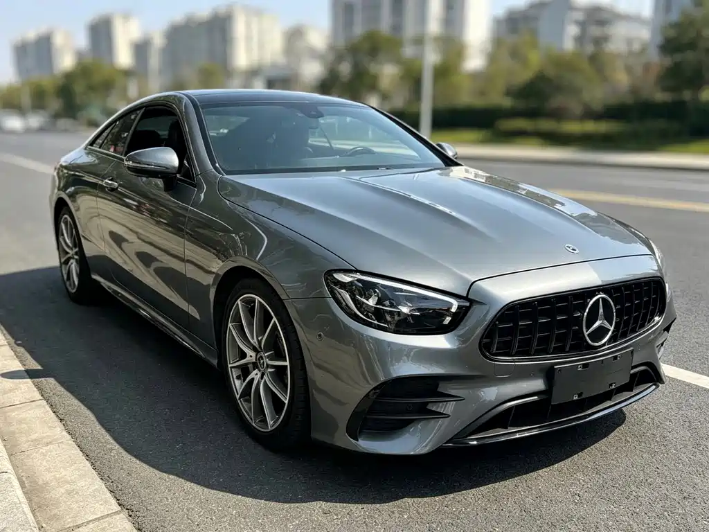 Mercedes-Benz E-Class (Import) — фото 3