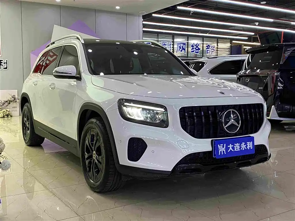 Mercedes-Benz GLB — фото 3