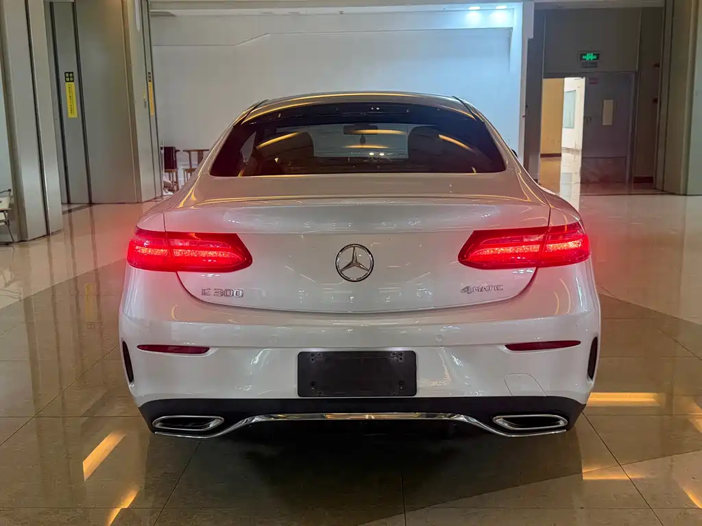 Mercedes-Benz E-Class (Import) — фото 13