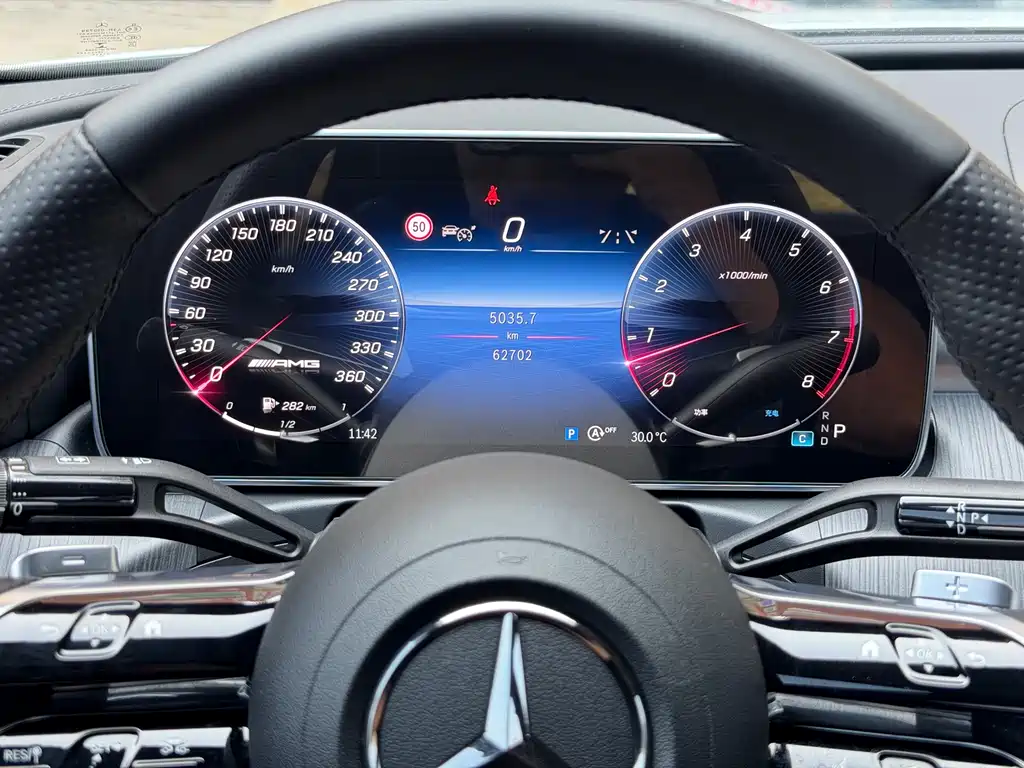 Mercedes-Benz C-Class — фото 14