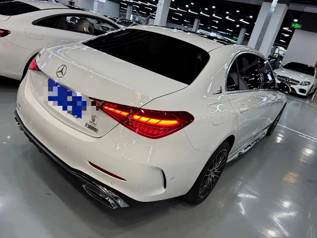 Mercedes-Benz C-Class — фото 18