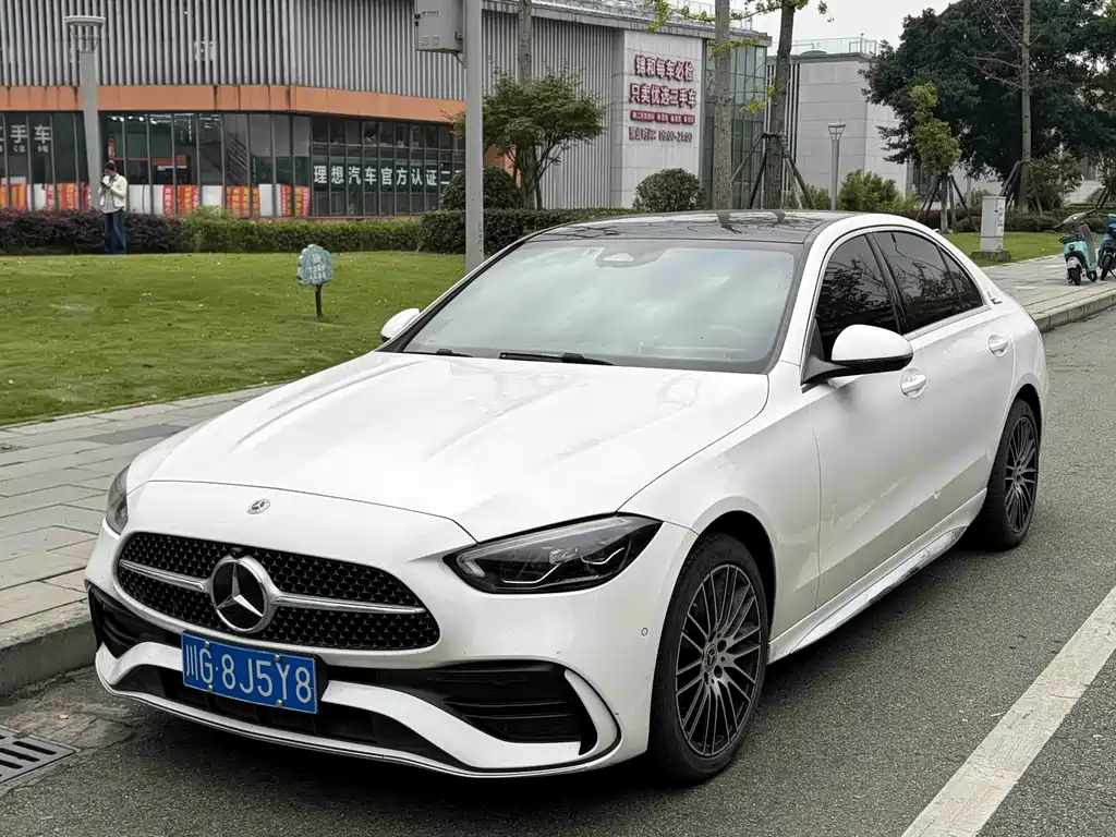 Mercedes-Benz C-Class — фото 1