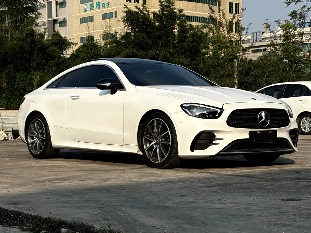 Mercedes-Benz E-Class (Import) — фото 3