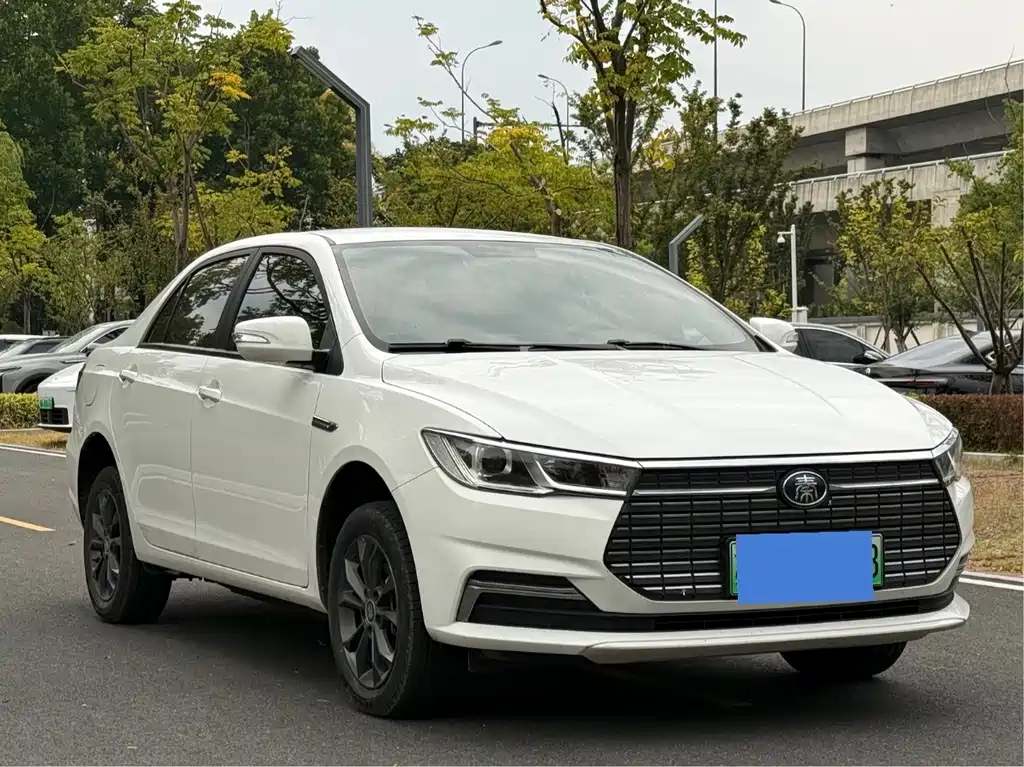 BYD Qin NEV — фото 3