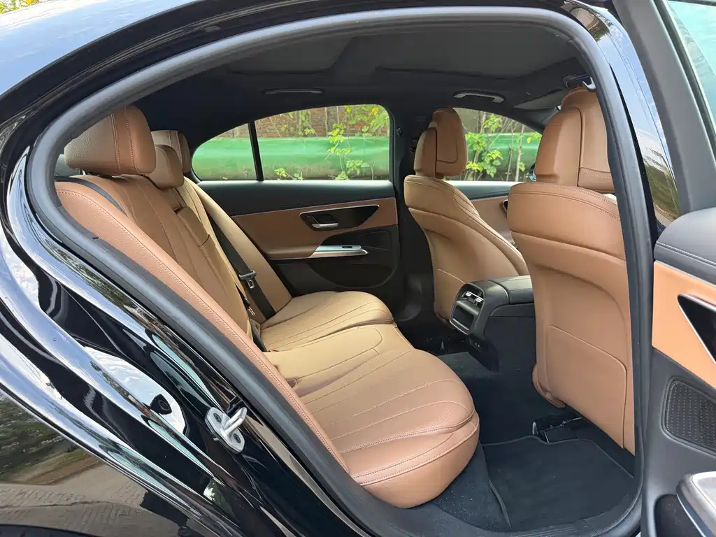 Mercedes-Benz E-Class (Import) — фото 14