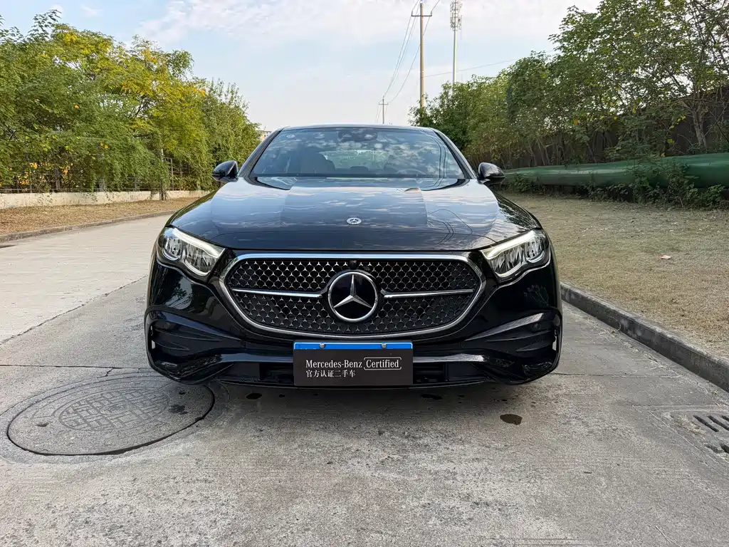Mercedes-Benz E-Class (Import) — фото 3