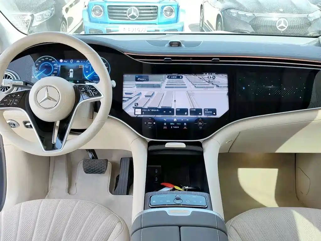 Mercedes-Benz EQS SUV — фото 6