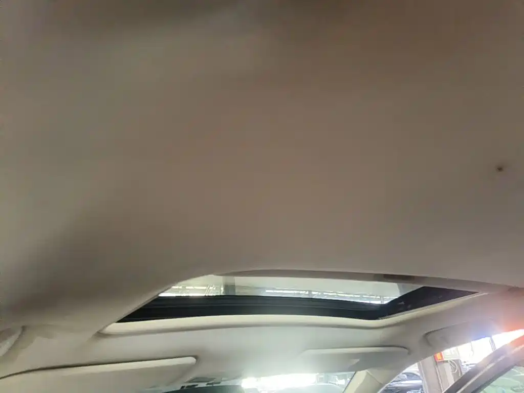 Mitsubishi Outlander — фото 17