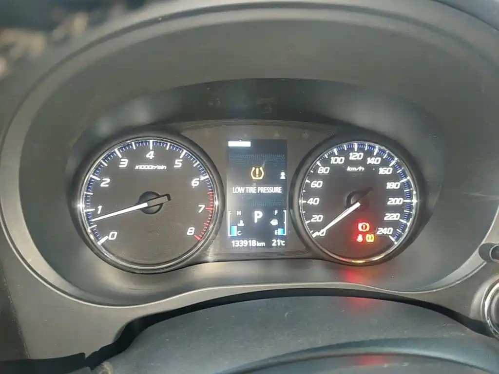 Mitsubishi Outlander — фото 11