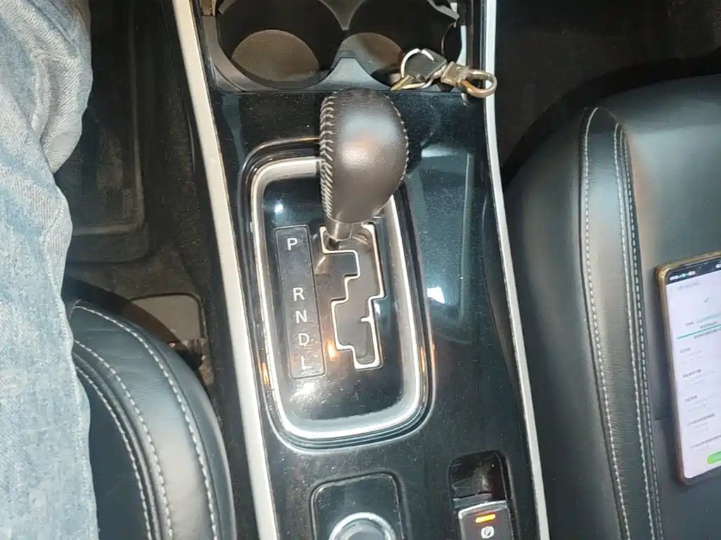 Mitsubishi Outlander — фото 13