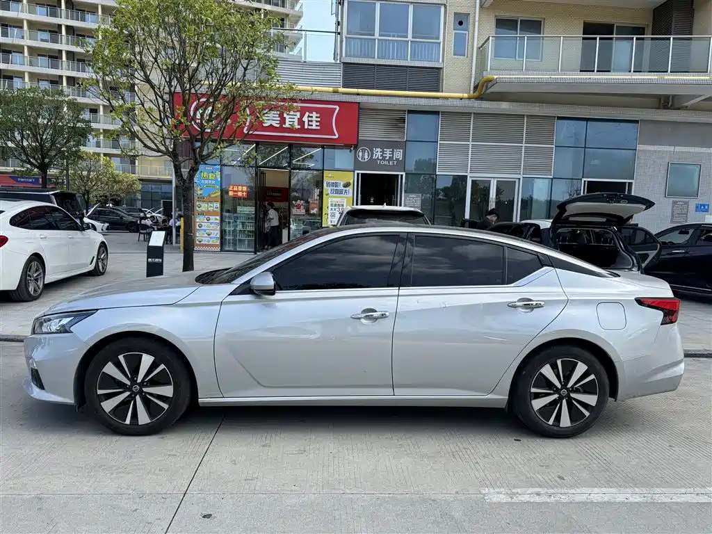 Nissan Teana — фото 3