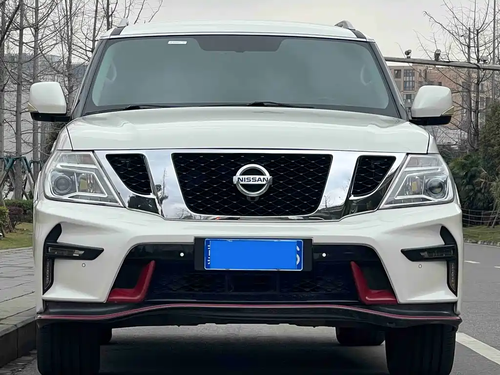 Nissan Patrol — фото 2