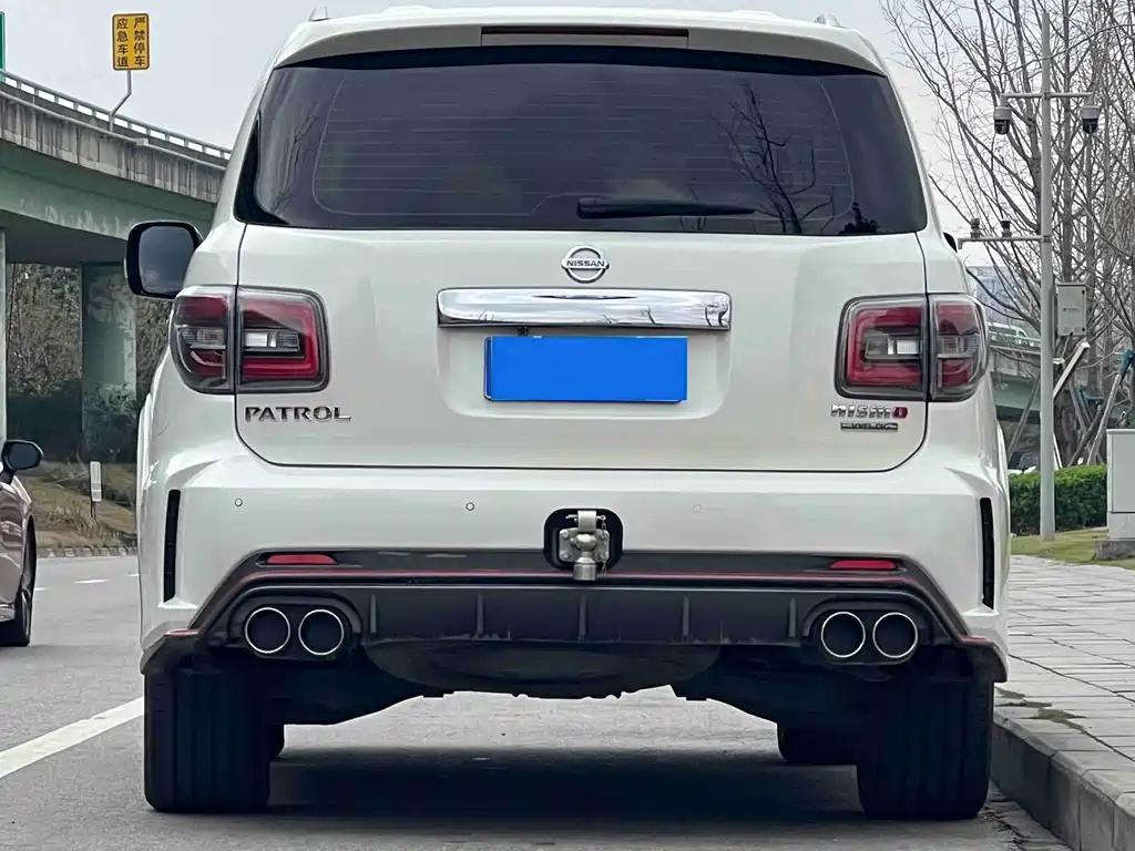 Nissan Patrol — фото 16