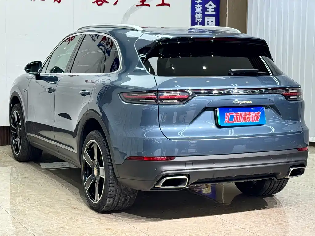 Porsche Cayenne Hybrid — фото 4