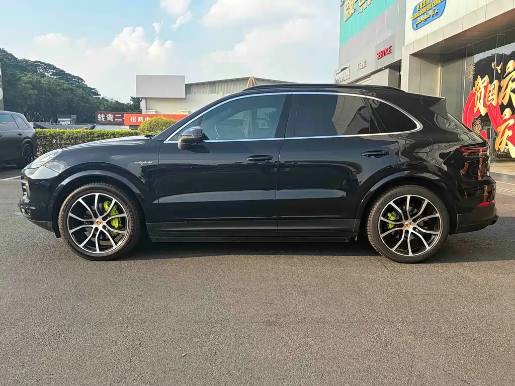 Porsche Cayenne Hybrid — фото 3