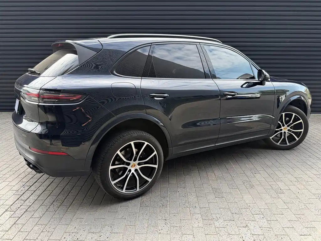 Porsche Cayenne Hybrid — фото 8