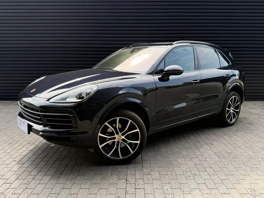 Porsche Cayenne Hybrid — фото 1