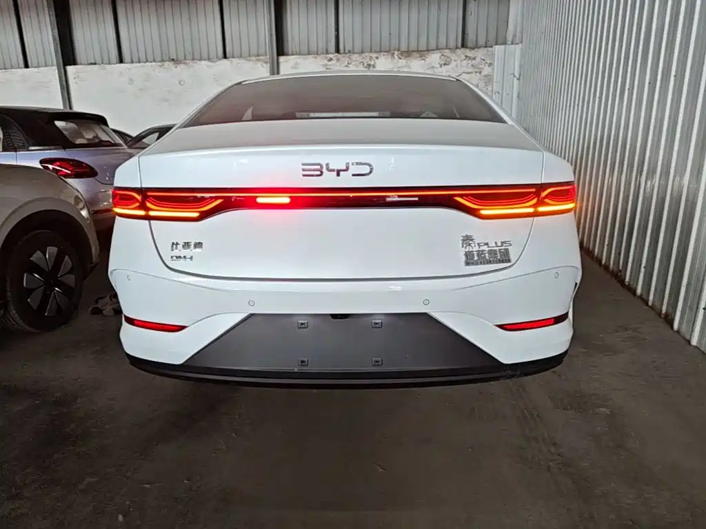BYD Qin PLUS — фото 6