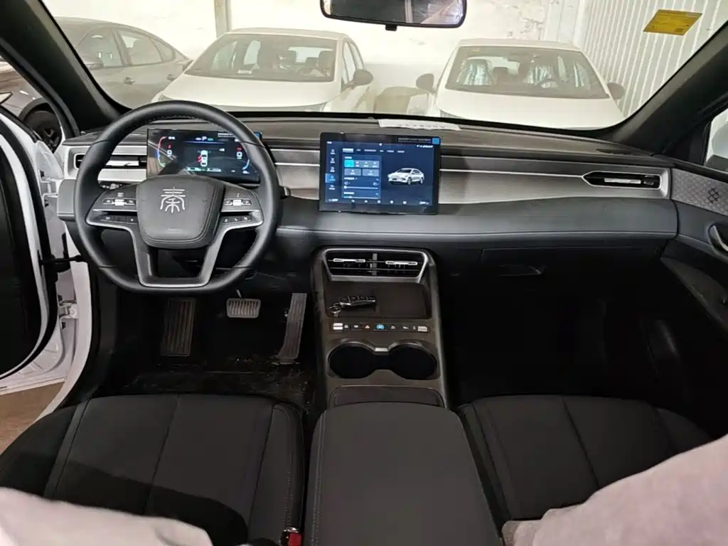 BYD Qin PLUS — фото 10